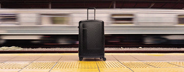 MEDIUM LUGGAGE